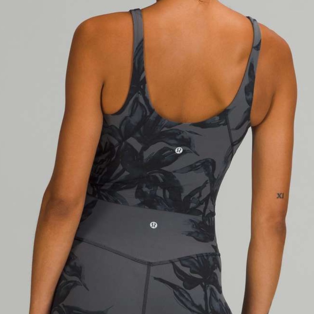 Lulu Lemon Align Tank - Picture 3 of 6